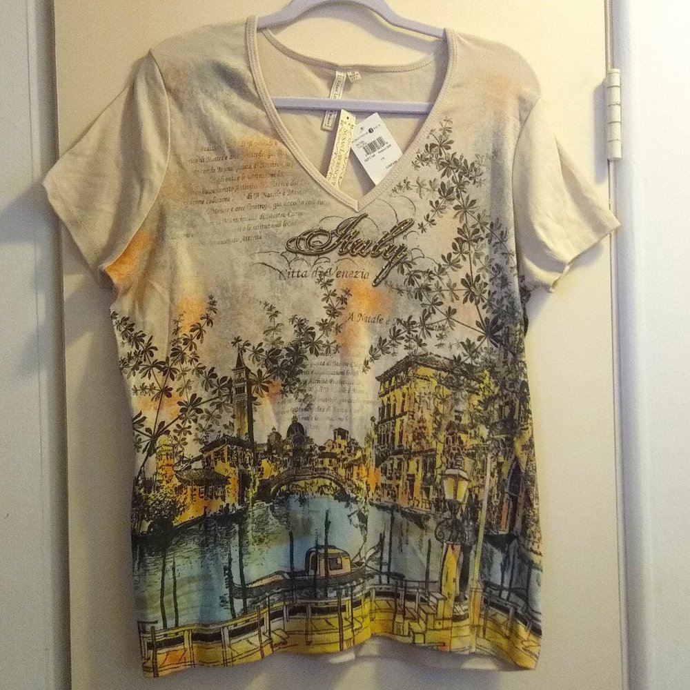 NWT Susan Lawrence "Italy" Rhinestone Art Short Sleeve Top (Size: 1X)